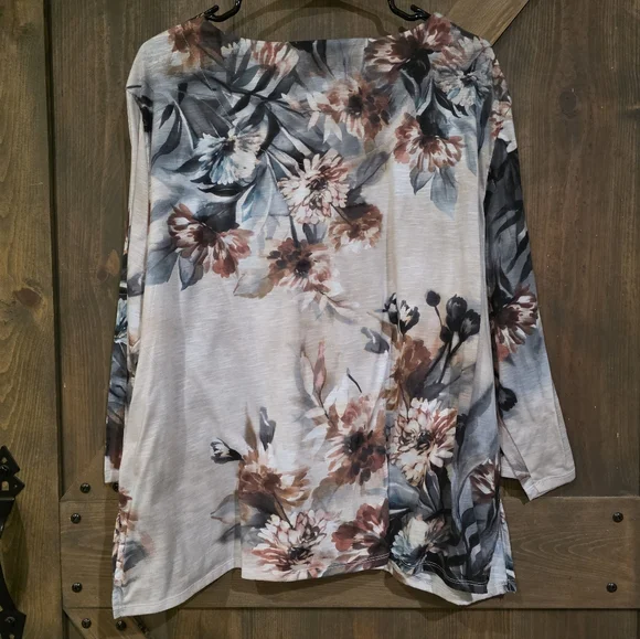 Alfred Dunner Embellished Floral 3/4 Sleeve Top-Size 2x - Picture 3 of 5